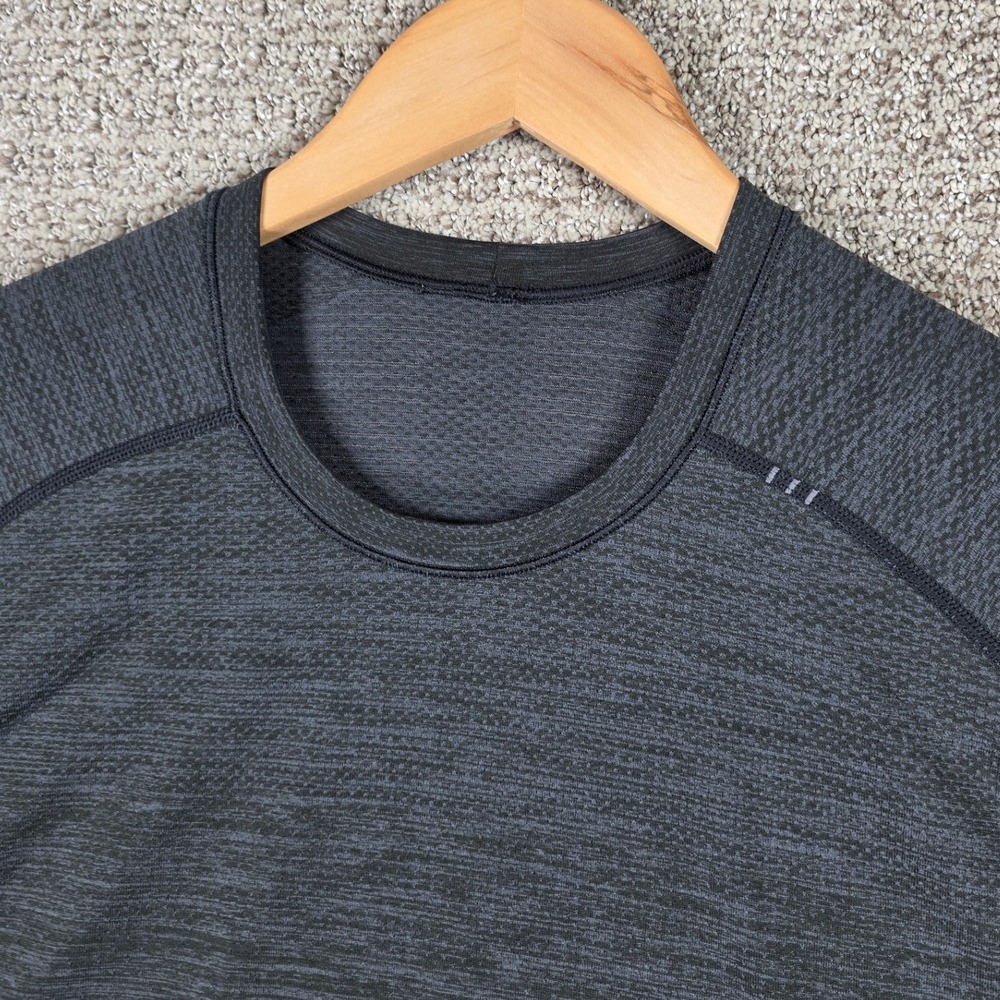 Lululemon Metal Vent Tech Long Sleeve Shirt Mens Black Activewear - Picture 2 of 9